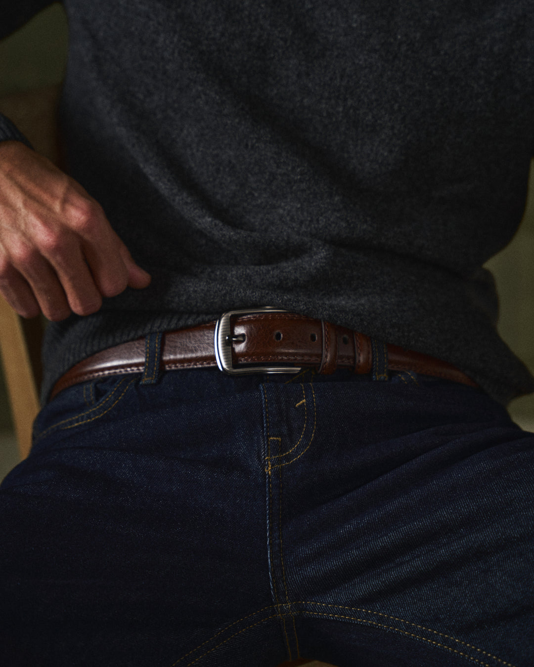 Men's Leather Belt Full-Grain Durable Polished Buckle Classic Design Brown 2