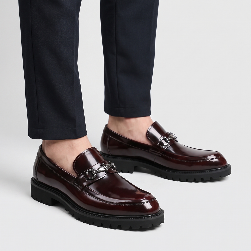 Men's Polished Leather Loafers with Horse-Bit Detail 1
