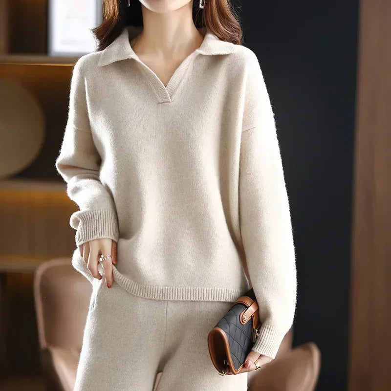 Women's Cozy Cashmere Set for Lounging with Relaxed Fit 1