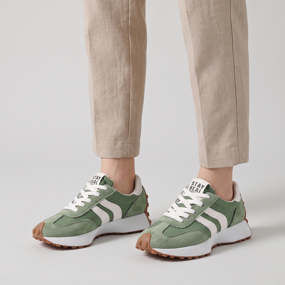 Women's Retro Trainers for Weekends with Chunky Sole 1